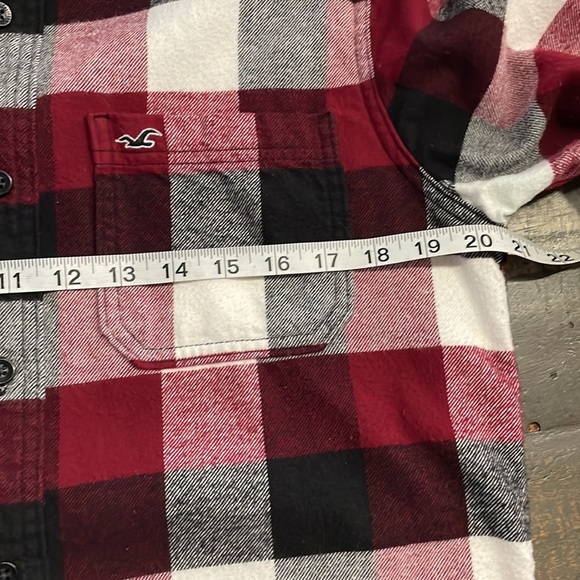 Hollister flannel - Picture 7 of 8